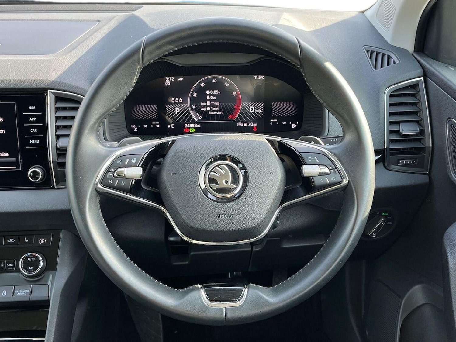 Used Skoda Karoq 2023 for sale - 78196372: Photo 11