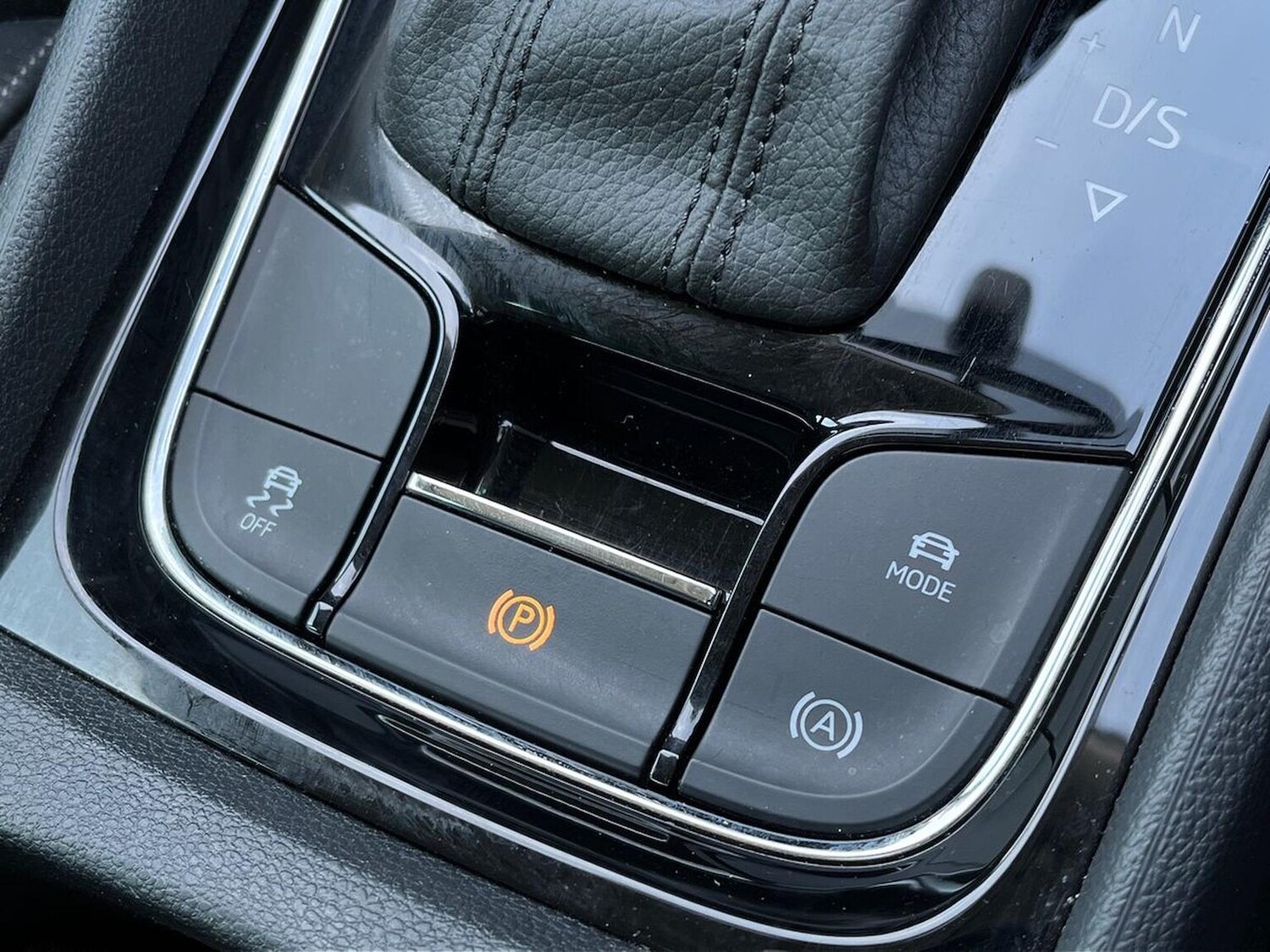 Used Skoda Karoq 2023 for sale - 78196372: Photo 32