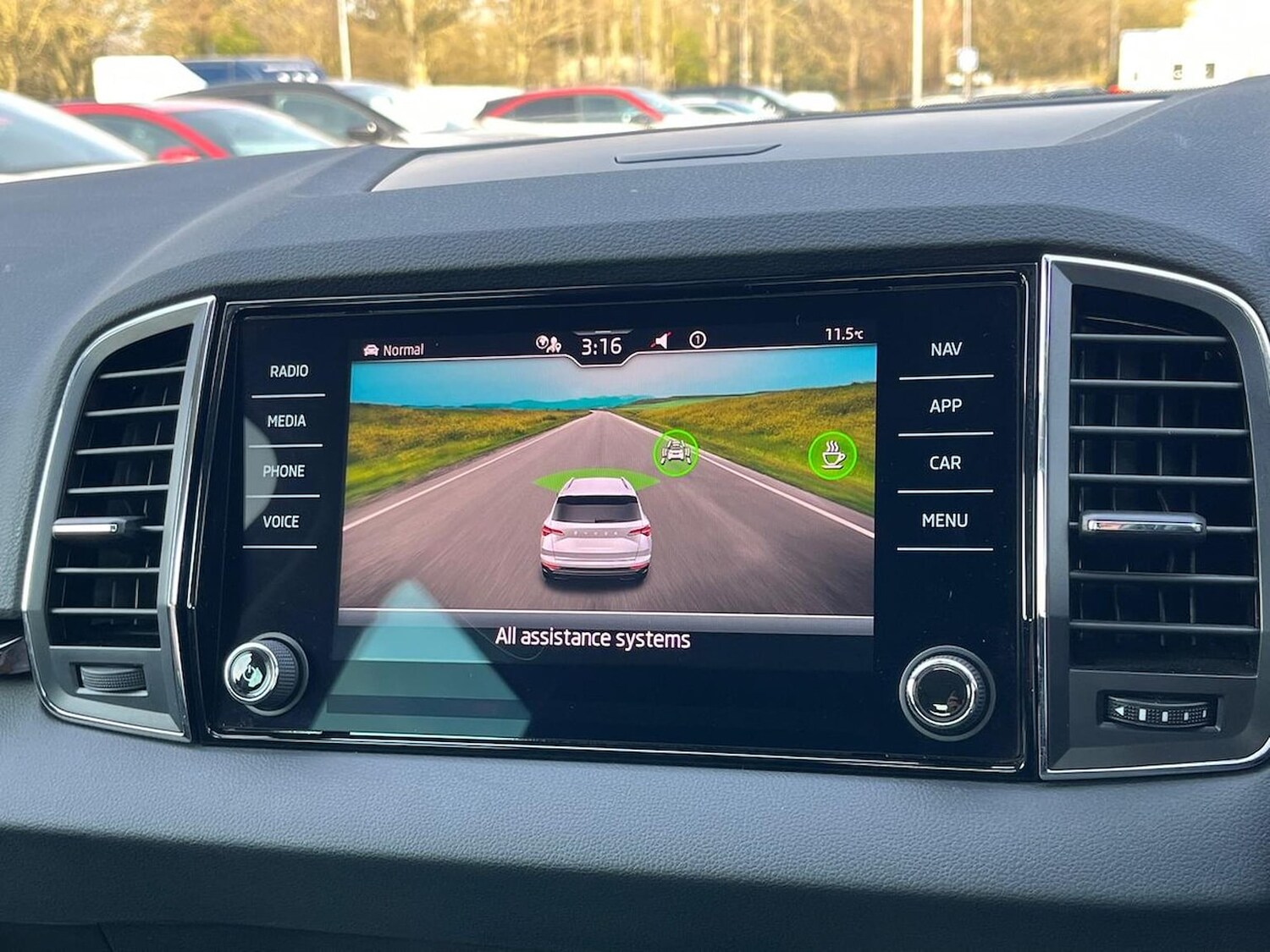 Used Skoda Karoq 2023 for sale - 78196372: Photo 47