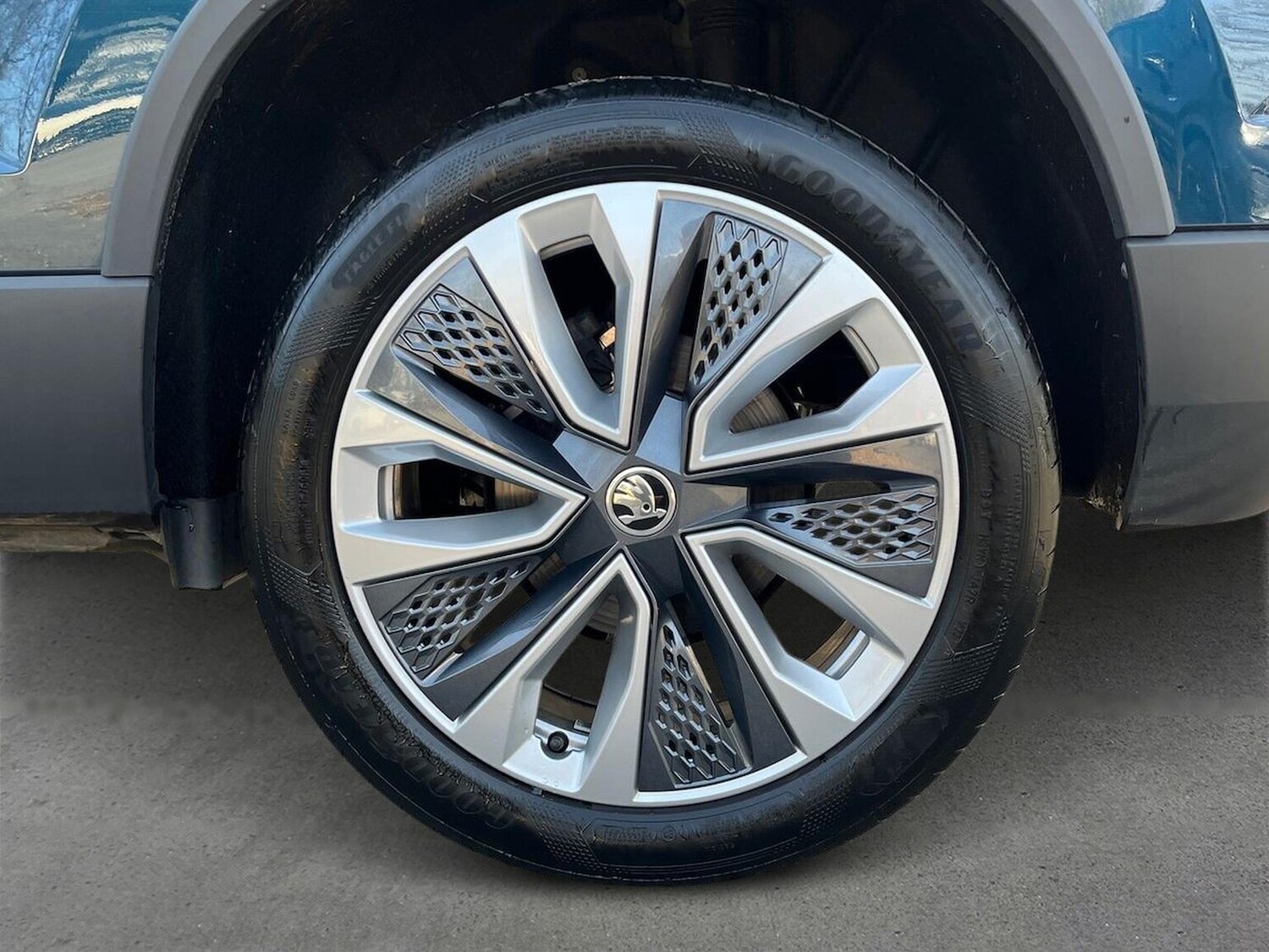 Used Skoda Karoq 2023 for sale - 78196372: Photo 8