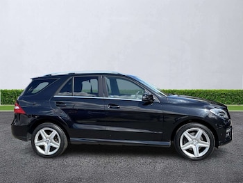 Used Mercedes-Benz M Class 2015 for sale - 79439075: Photo