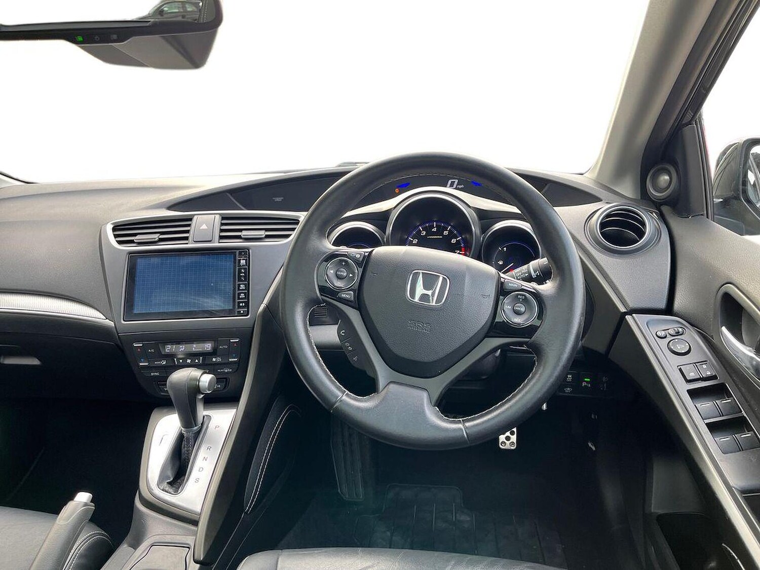 Used Honda Civic 2015 for sale - 76570997: Photo 10