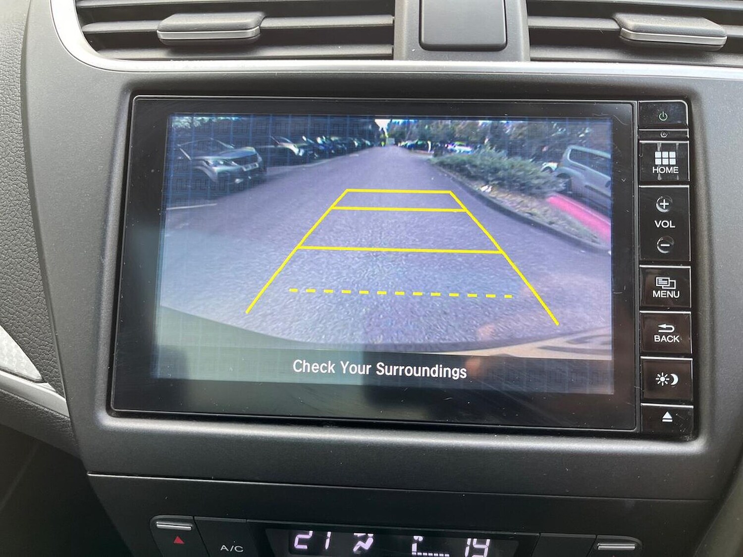 Used Honda Civic 2015 for sale - 76570997: Photo 24