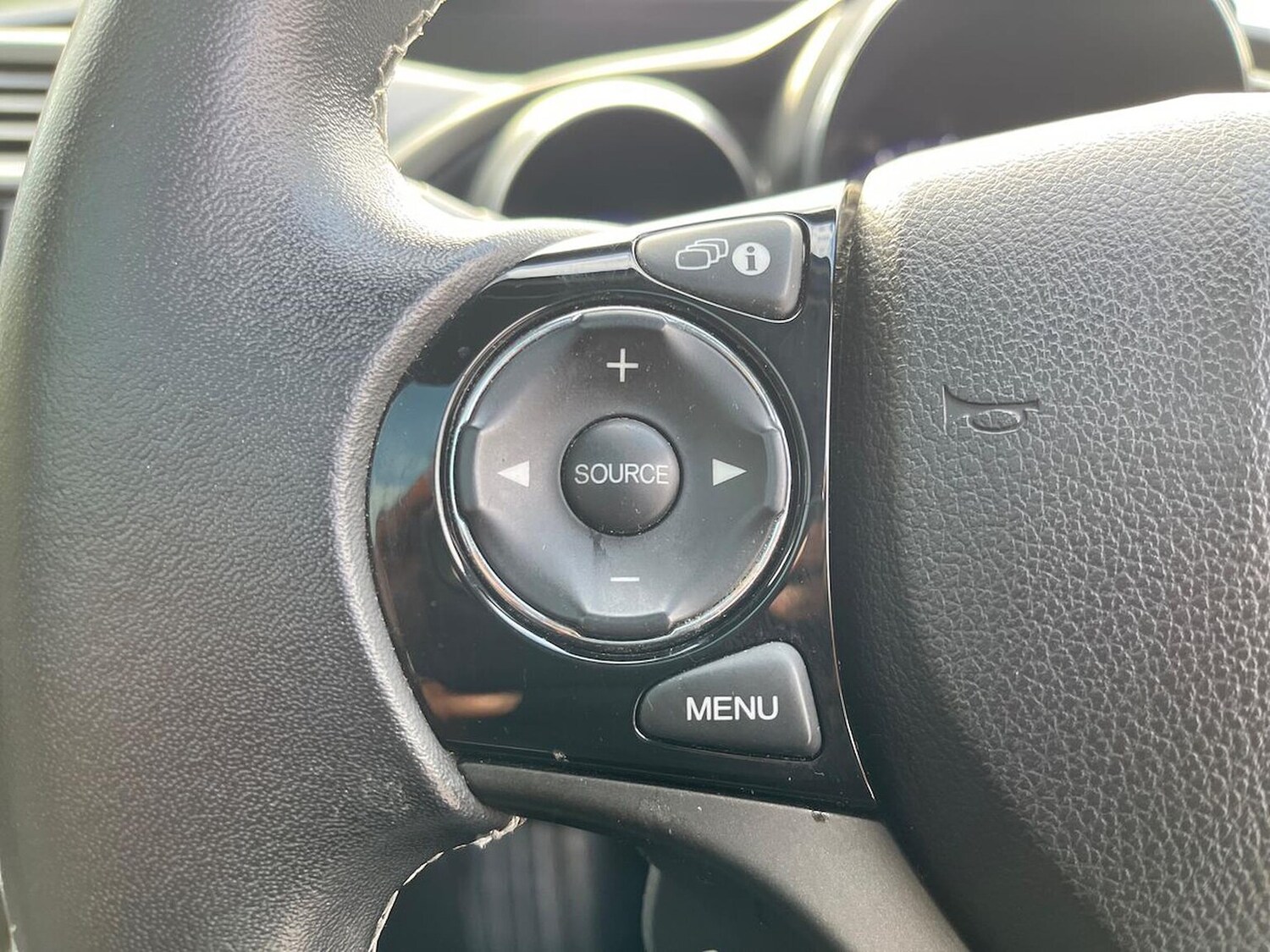 Used Honda Civic 2015 for sale - 76570997: Photo 28