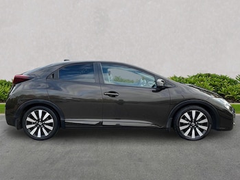 Used Honda Civic 2015 for sale - 76570997: Photo