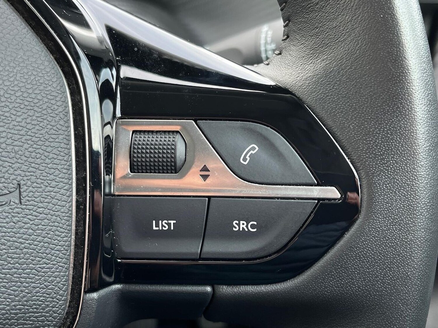 Used Peugeot 2008 2022 for sale - 78196465: Photo 30