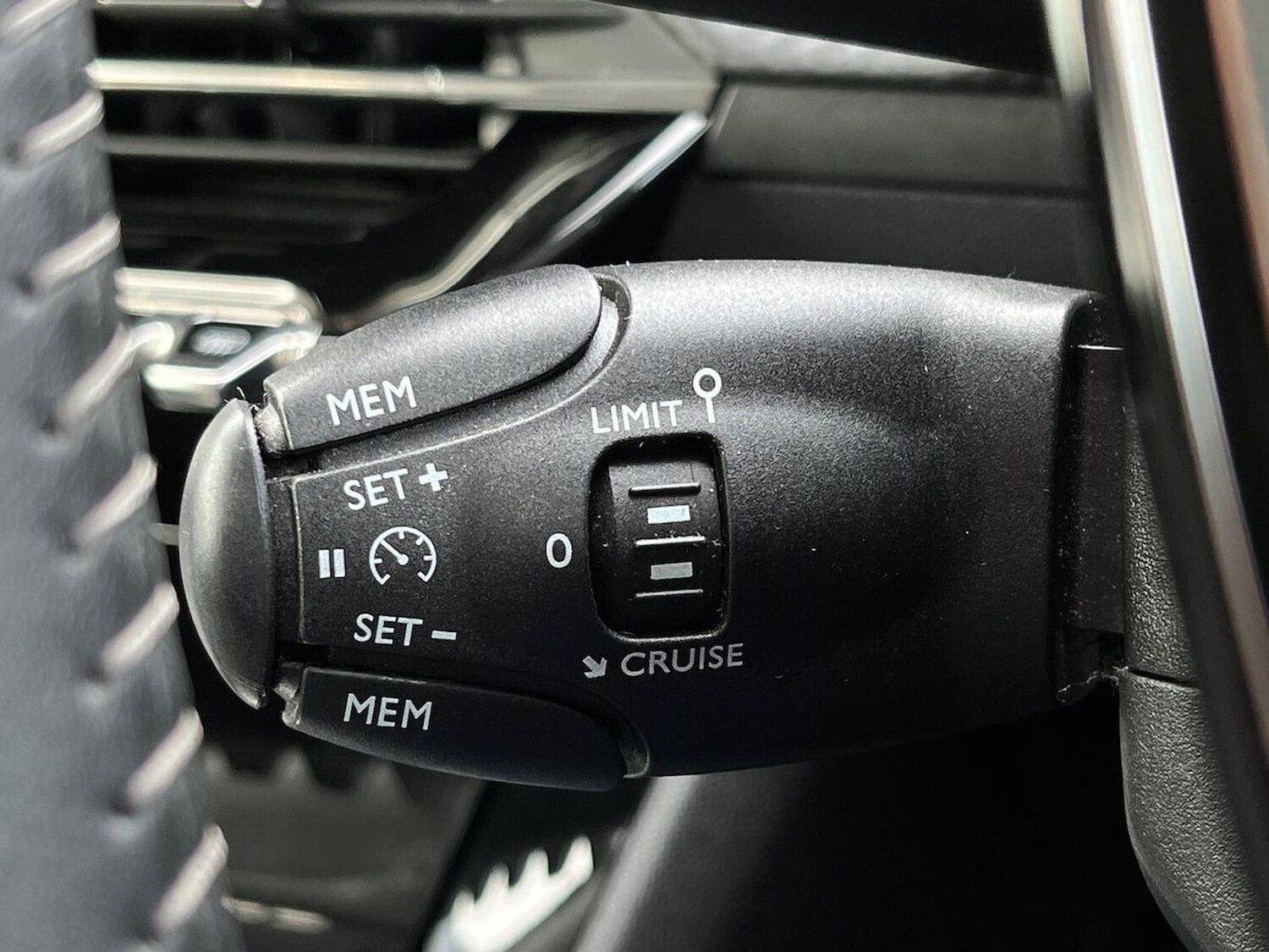 Used Peugeot 2008 2022 for sale - 78196465: Photo 33