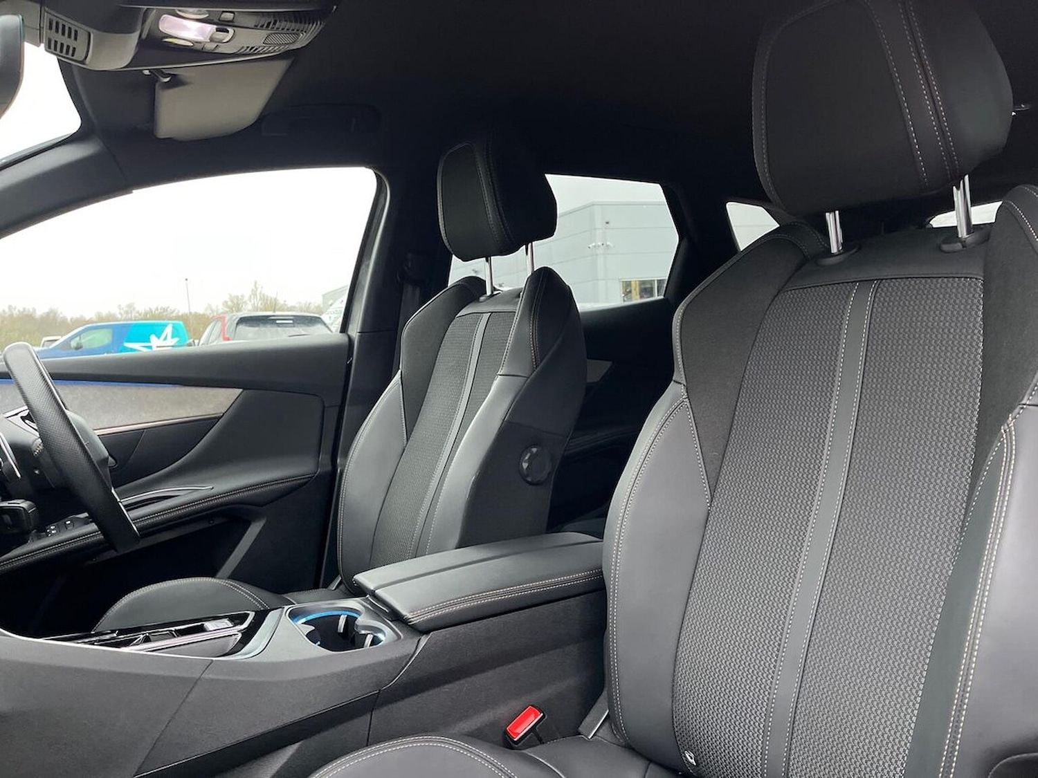 Used Peugeot 3008 2024 for sale - 76986937: Photo 33