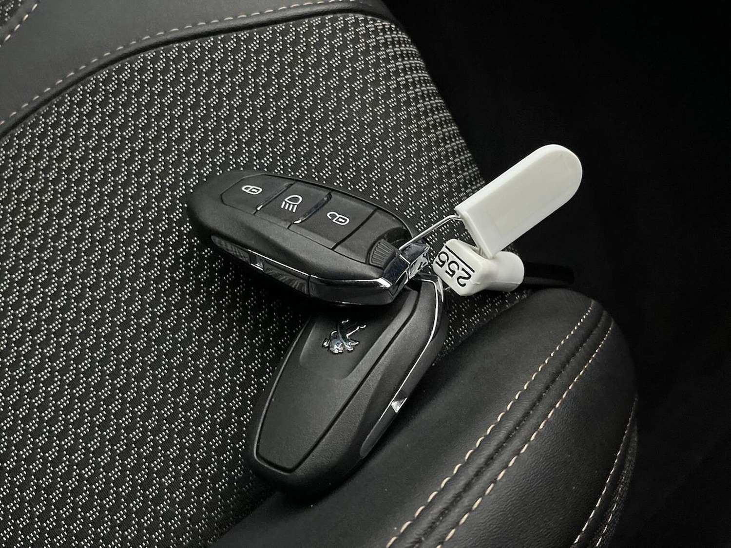 Used Peugeot 3008 2024 for sale - 76986937: Photo 51