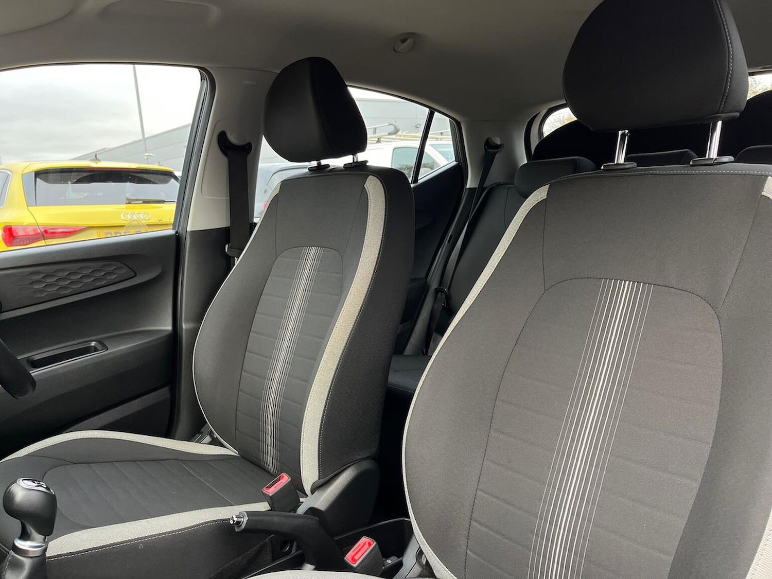 Used Hyundai i10 2024 for sale - 76464643: Photo 32