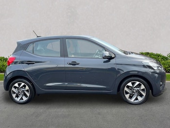 Used Hyundai i10 2024 for sale - 76464643: Photo