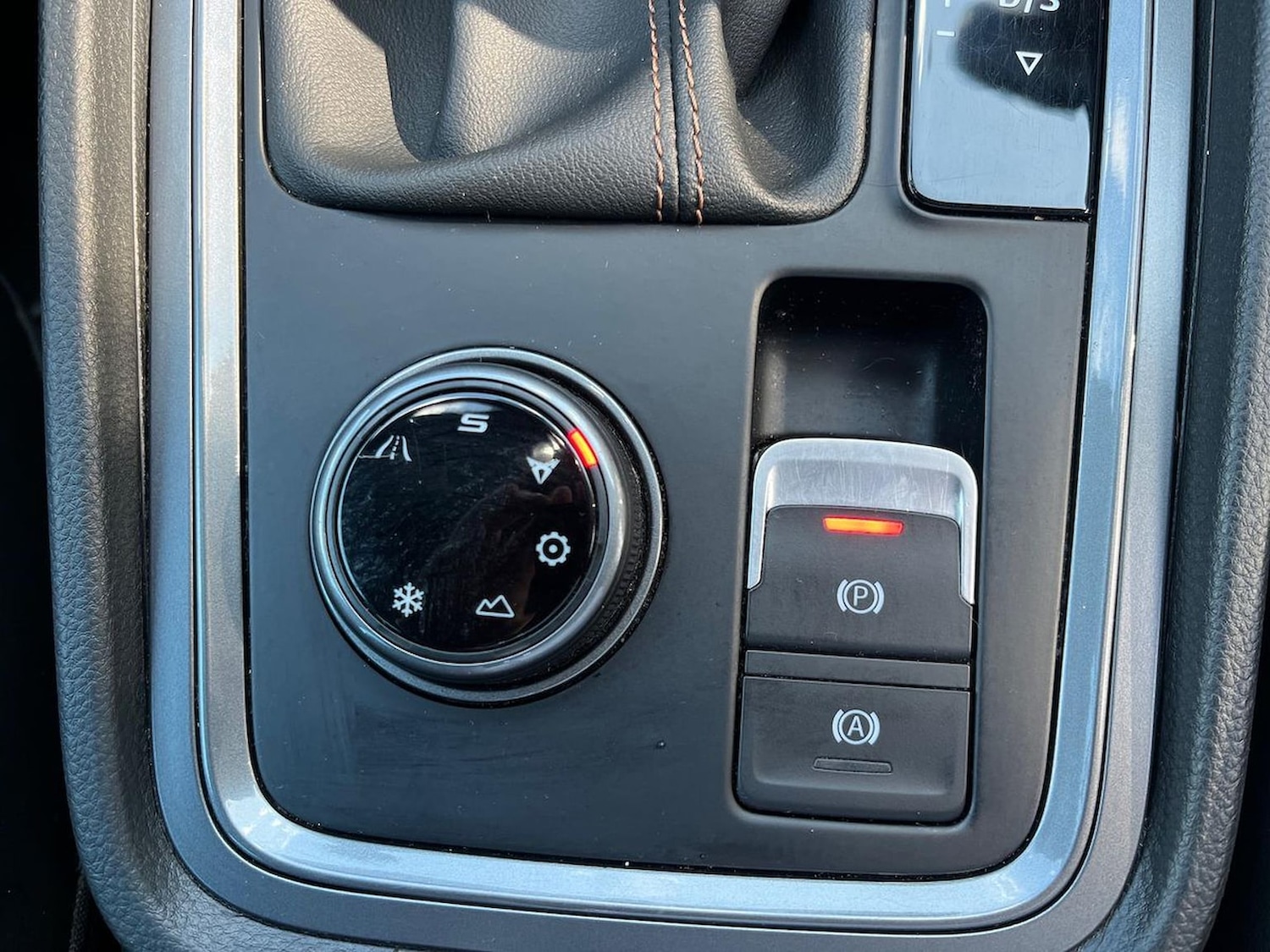 Vehicle 44