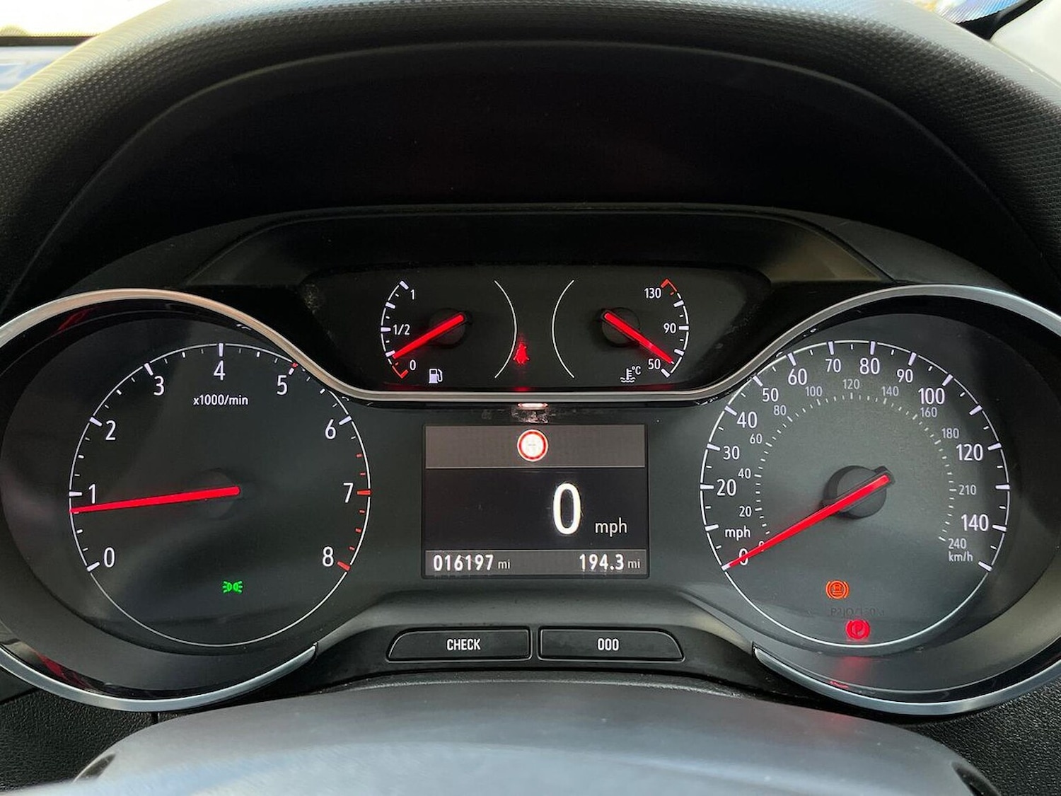 Used Vauxhall Crossland 2022 for sale - 76682646: Photo 10