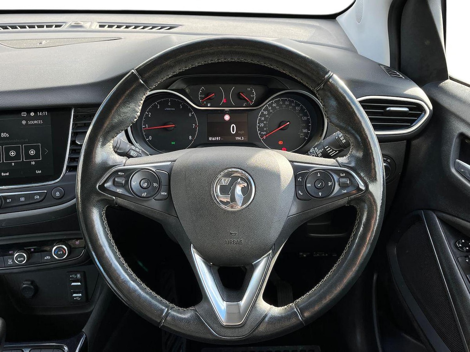 Used Vauxhall Crossland 2022 for sale - 76682646: Photo 9