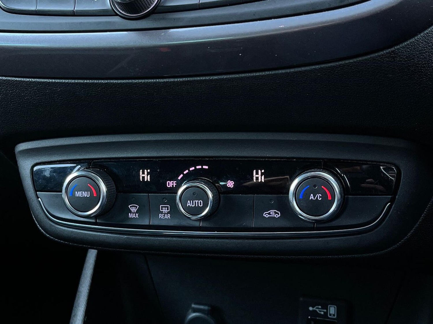 Used Vauxhall Crossland X 2019 for sale - 76369190: Photo 12