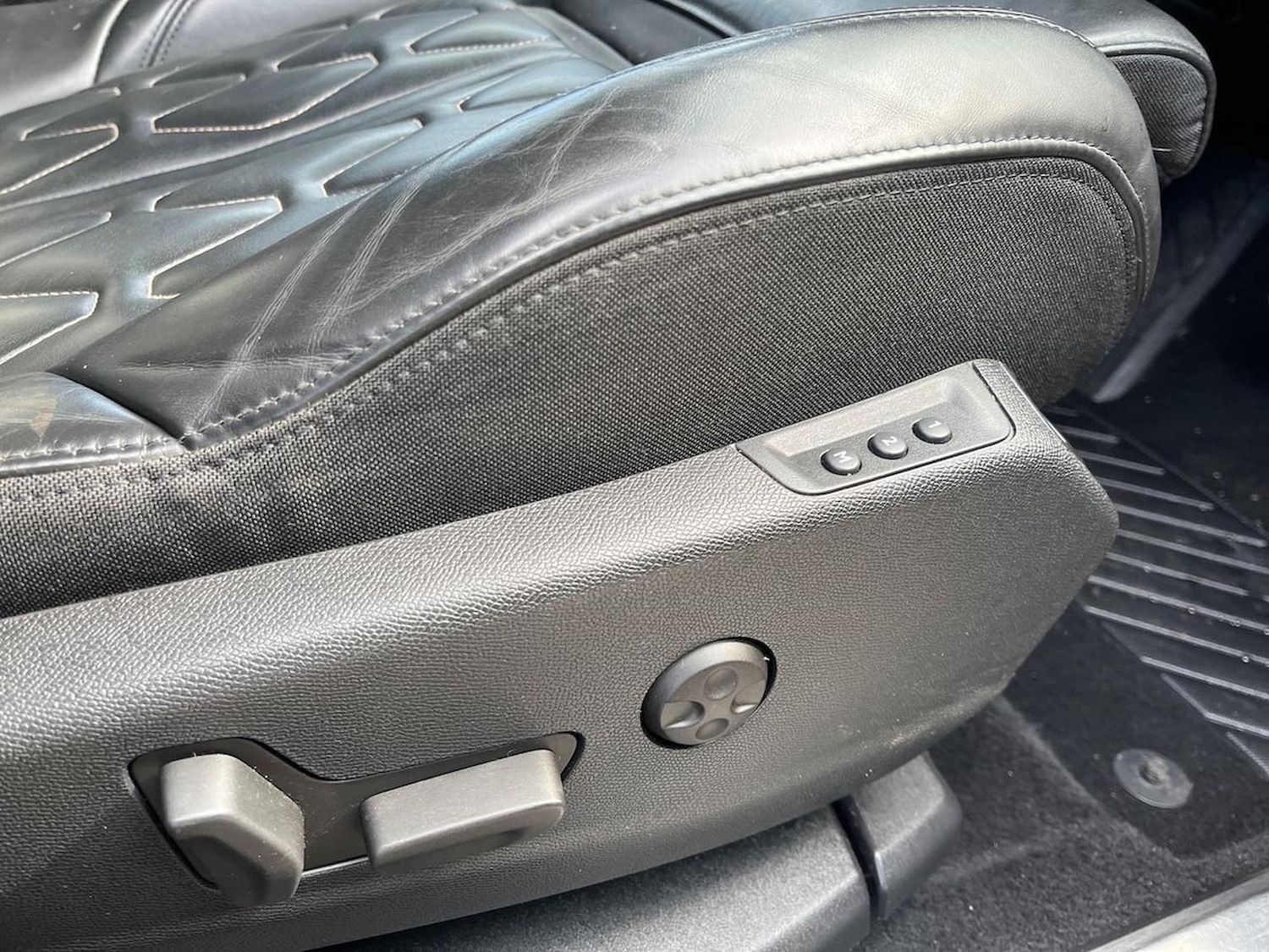 Used Peugeot 5008 2019 for sale - 78196463: Photo 32