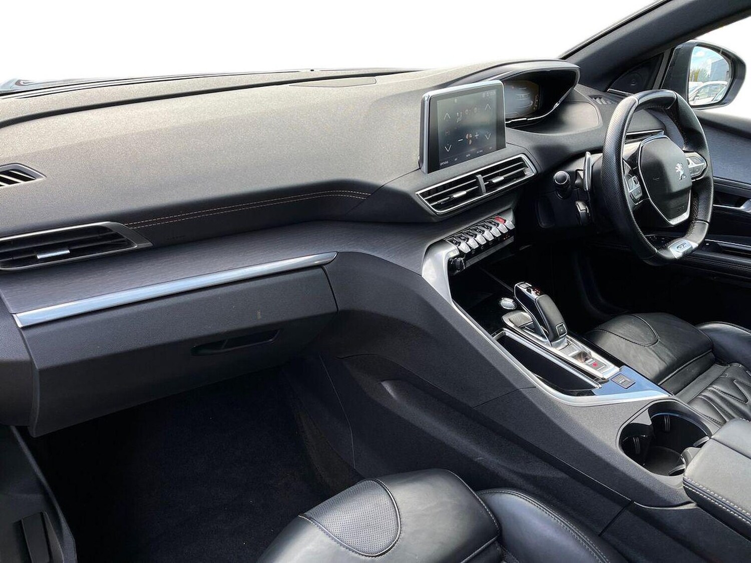 Used Peugeot 5008 2019 for sale - 78196463: Photo 9