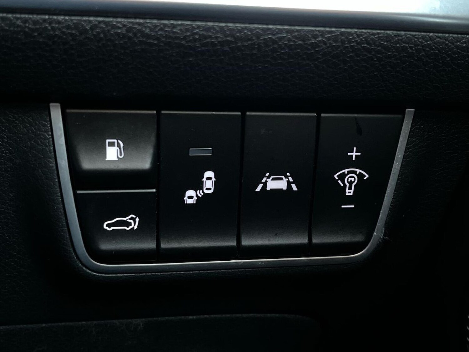 Used Kia Stinger 2019 for sale - 76748403: Photo 22