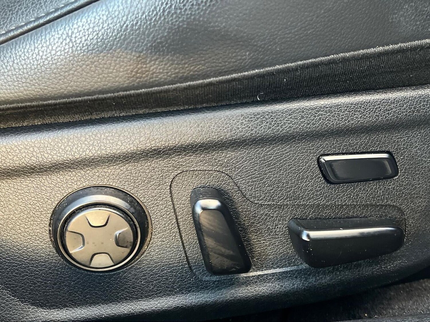 Used Kia Stinger 2019 for sale - 76748403: Photo 30