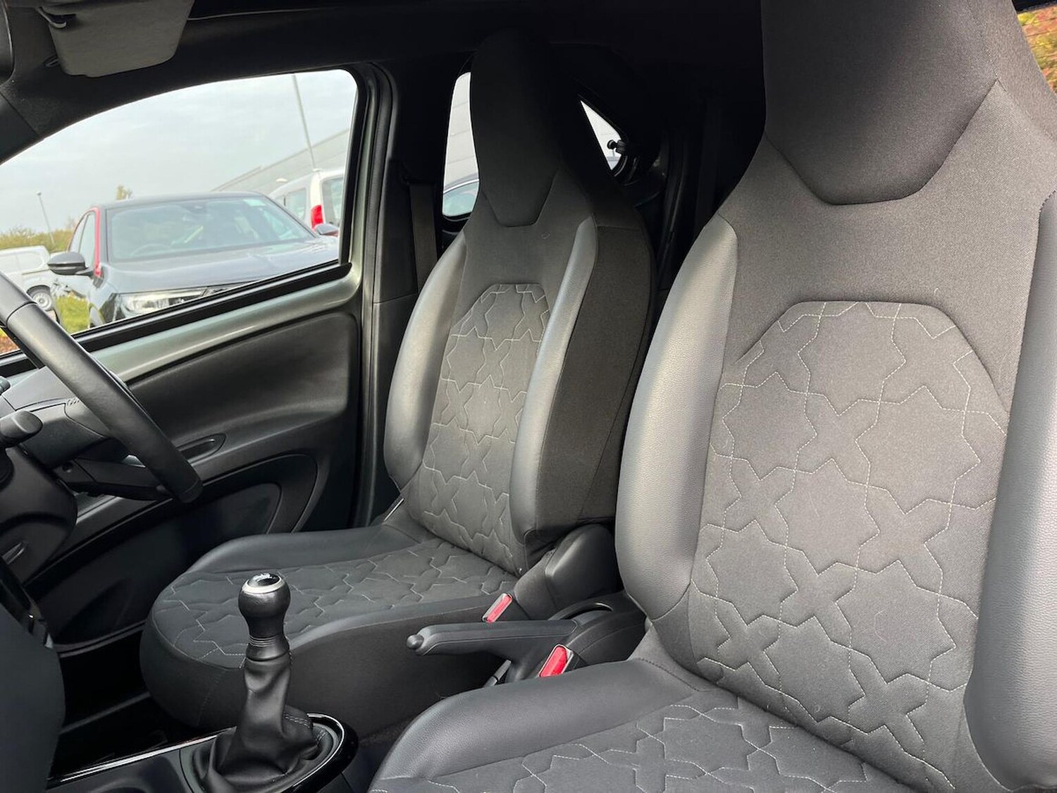 Used Toyota Aygo X 2022 for sale - 76142988: Photo 32