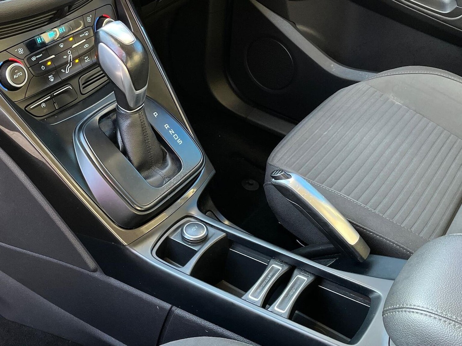 Used Ford Grand C-Max 2016 for sale - 77003658: Photo 13