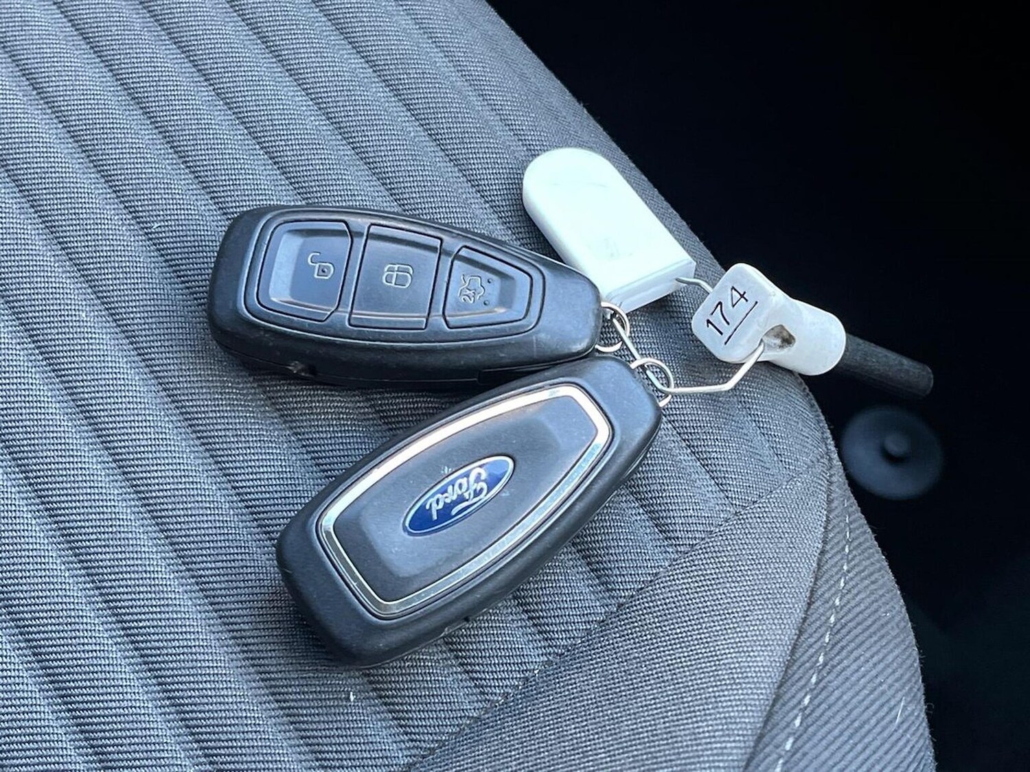 Used Ford Grand C-Max 2016 for sale - 77003658: Photo 50