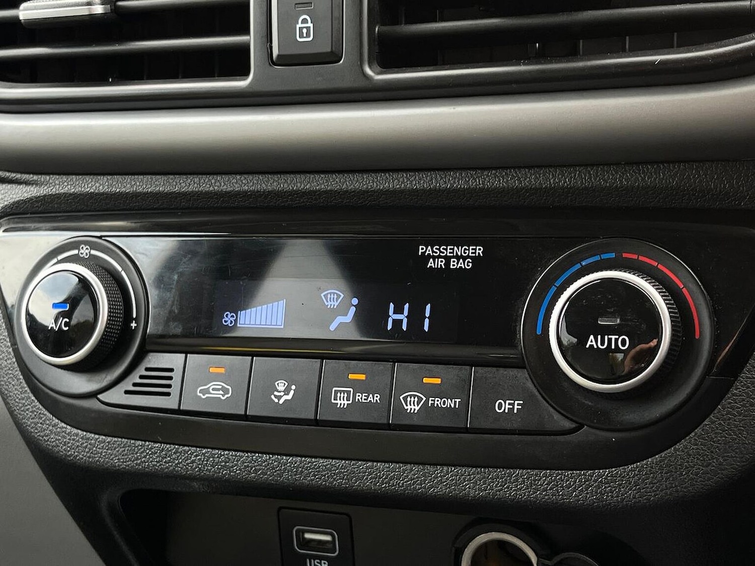 Used Hyundai i10 2022 for sale - 76149506: Photo 12