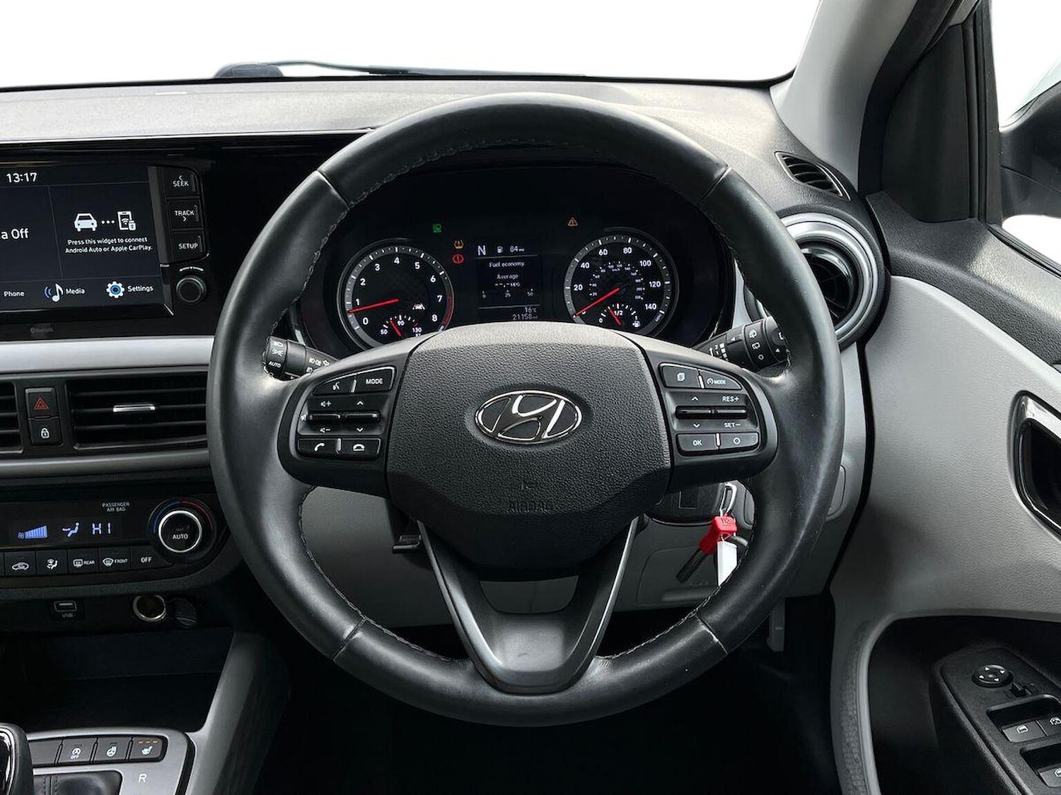 Used Hyundai i10 2022 for sale - 76149506: Photo 9