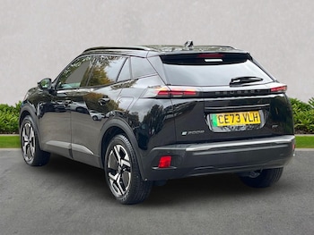 Used Peugeot 2008 2023 for sale - 76352498: Photo