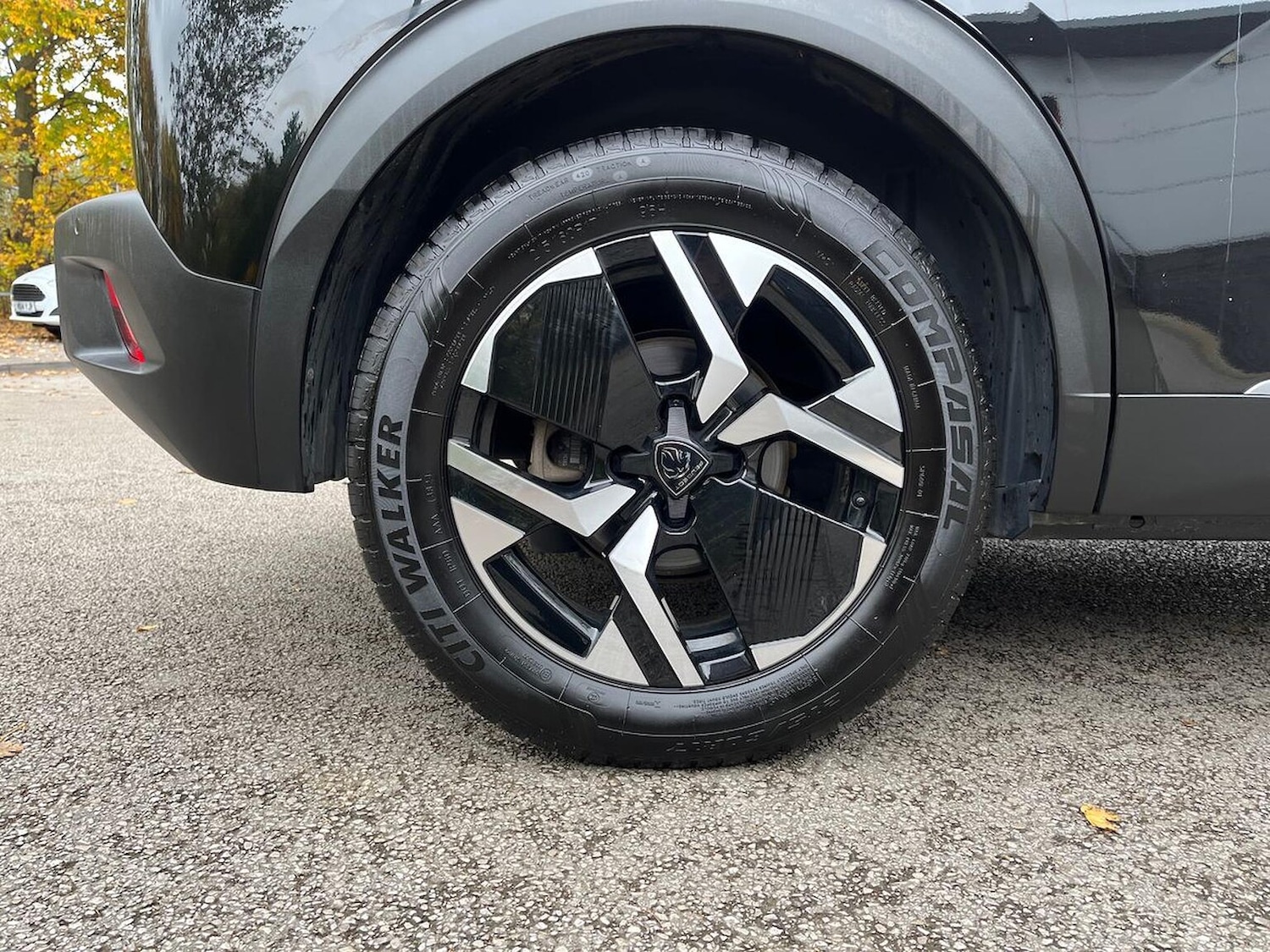 Used Peugeot 2008 2023 for sale - 76352498: Photo 6