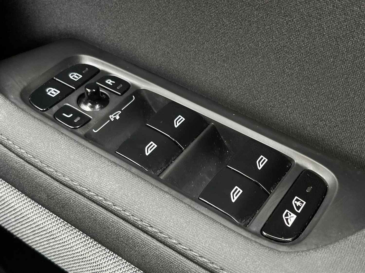 Used Polestar Polestar 2 2023 for sale - 76877936: Photo 22