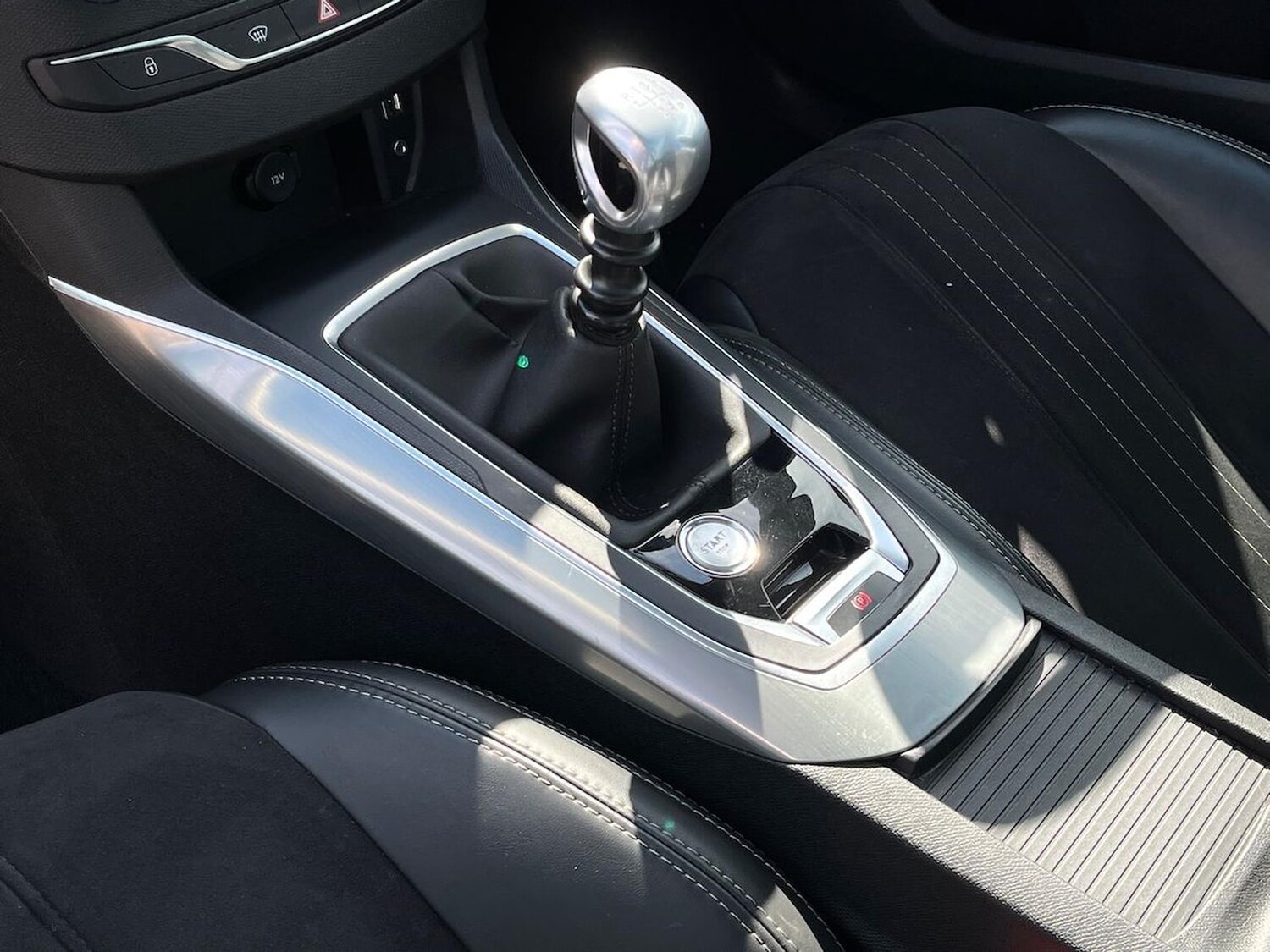 Used Peugeot 308 2014 for sale - 78196339: Photo 15