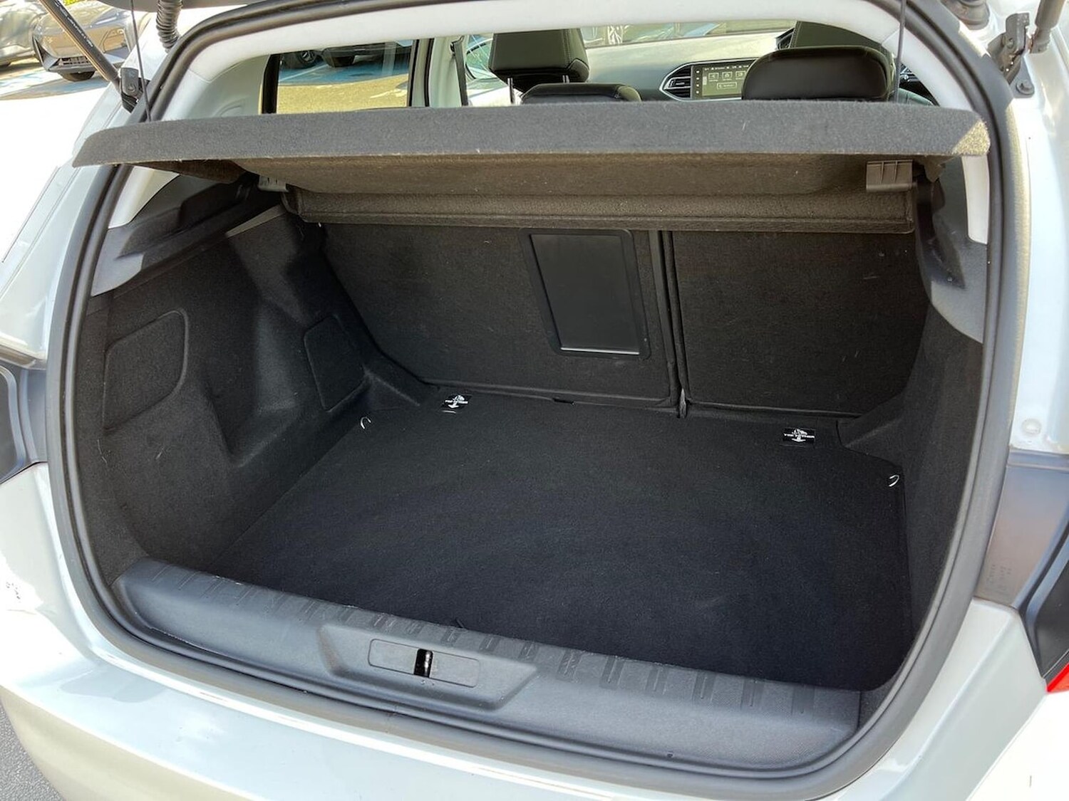 Used Peugeot 308 2014 for sale - 78196339: Photo 19