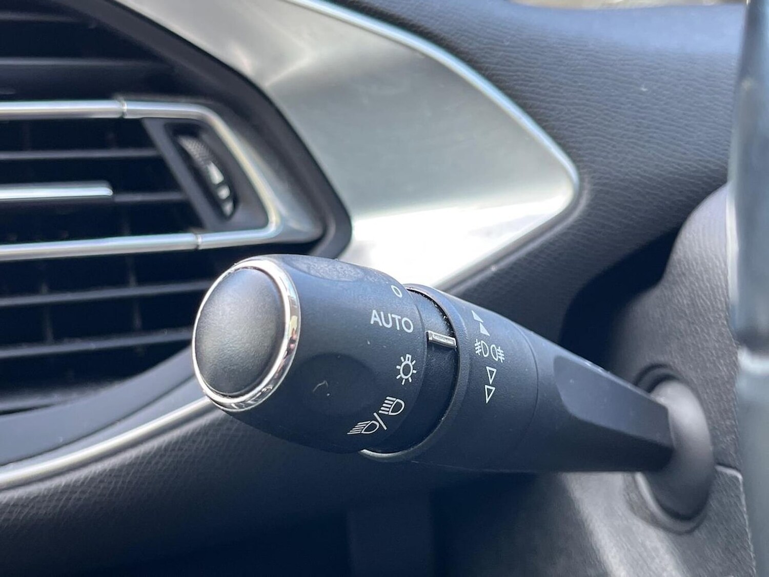 Used Peugeot 308 2014 for sale - 78196339: Photo 30