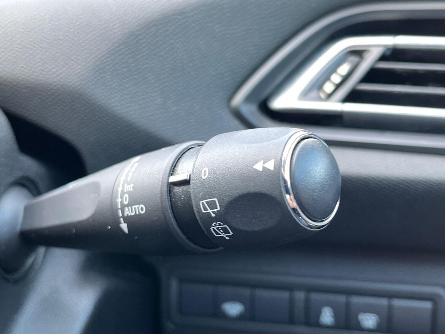 Used Peugeot 308 2014 for sale - 78196339: Photo 31