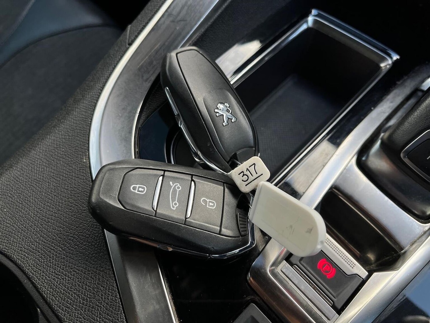 Used Peugeot 5008 2019 for sale - 76369187: Photo 40