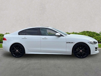 Used Jaguar XE 2019 for sale - 78620836: Photo