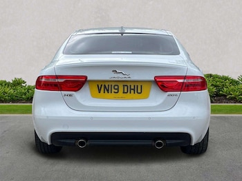 Used Jaguar XE 2019 for sale - 78620836: Photo