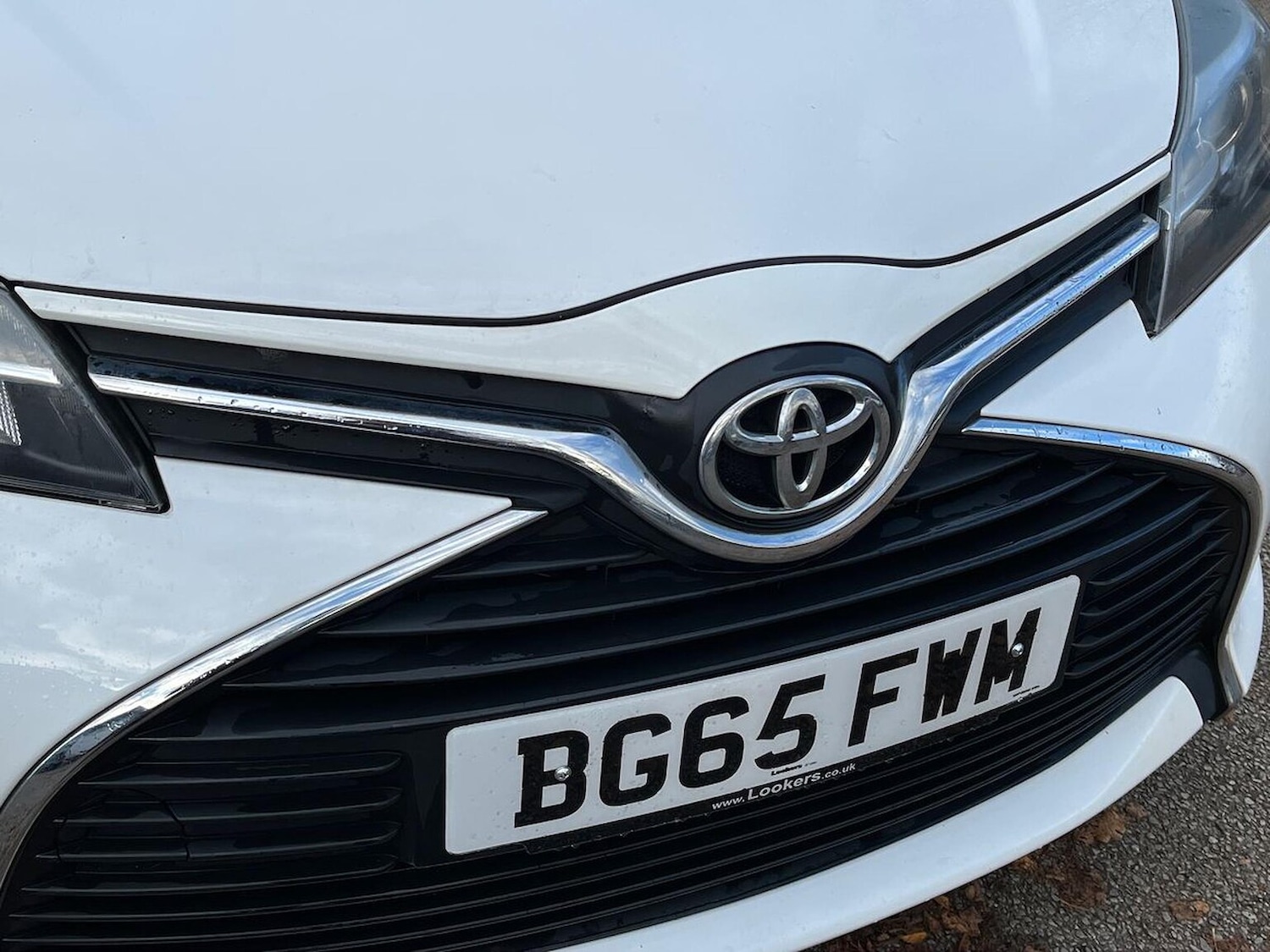 Used Toyota Yaris 2015 for sale - 76725820: Photo 34