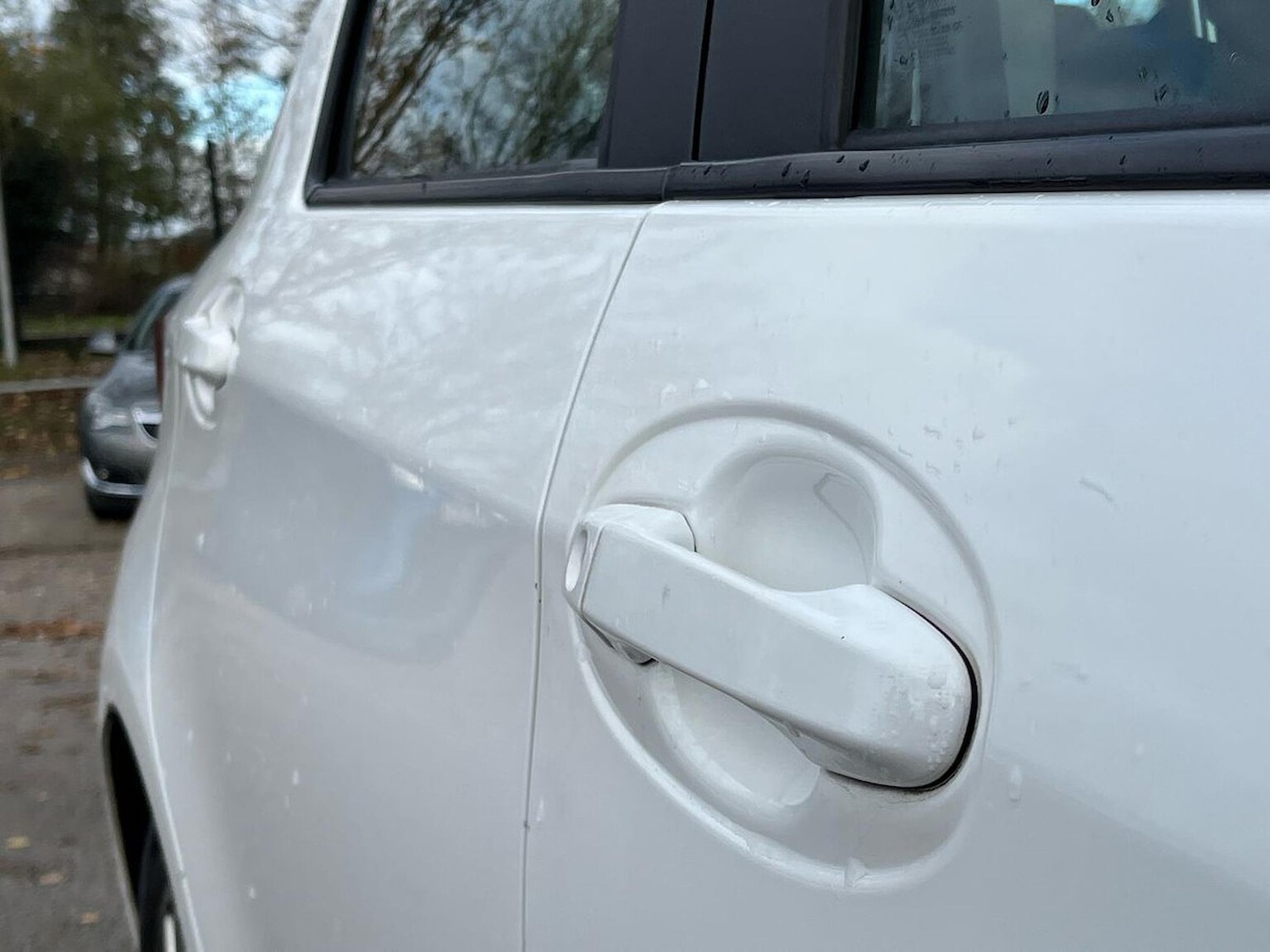 Used Toyota Yaris 2015 for sale - 76725820: Photo 38