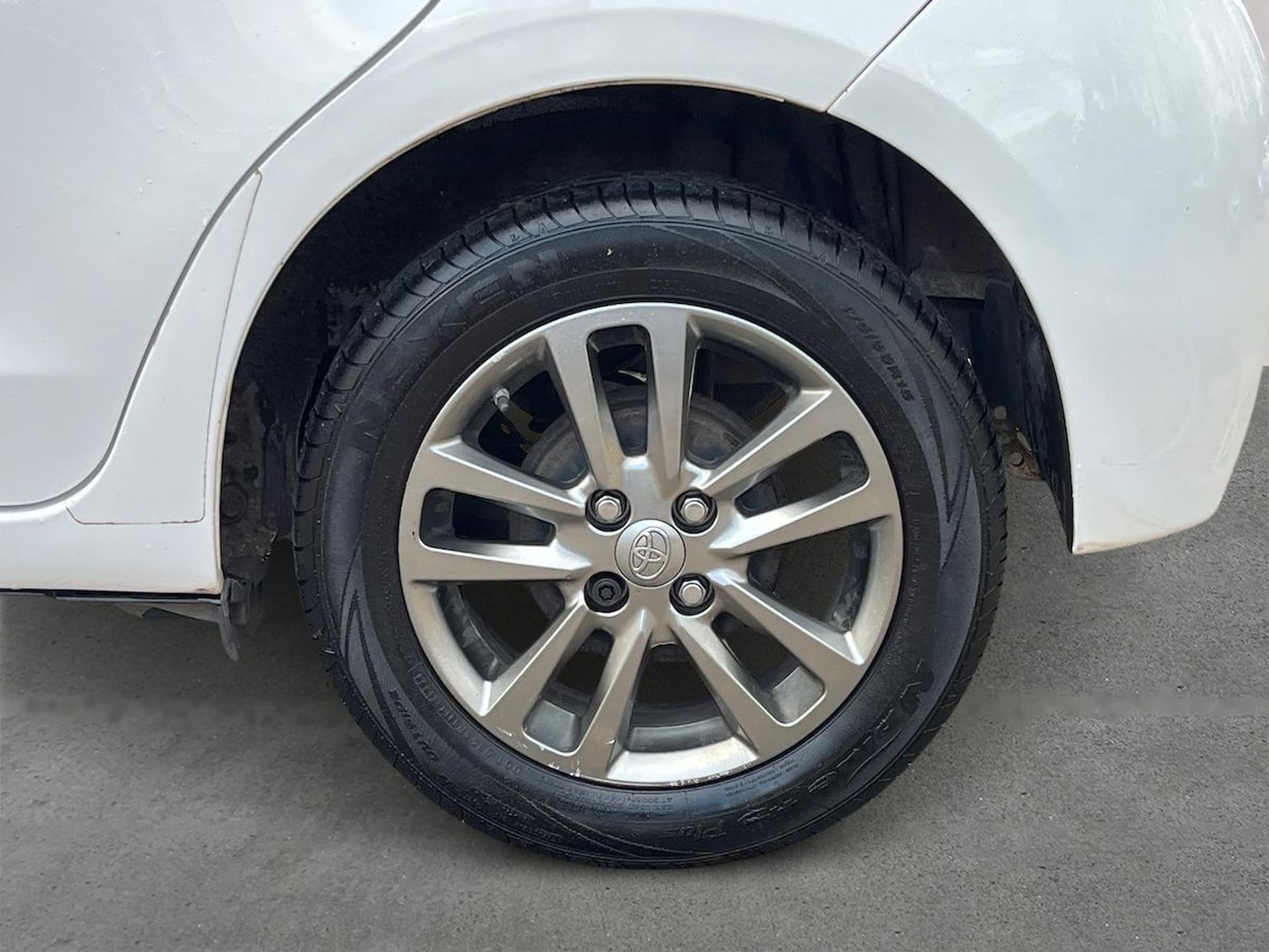 Used Toyota Yaris 2015 for sale - 76725820: Photo 7