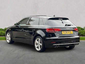 Used Audi A3 2018 for sale - 76293078: Photo 2