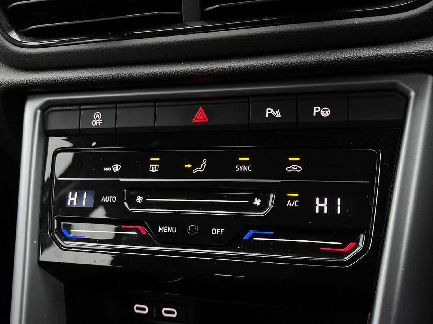 Used Volkswagen T-Roc 2023 for sale - 77488571: Photo 12