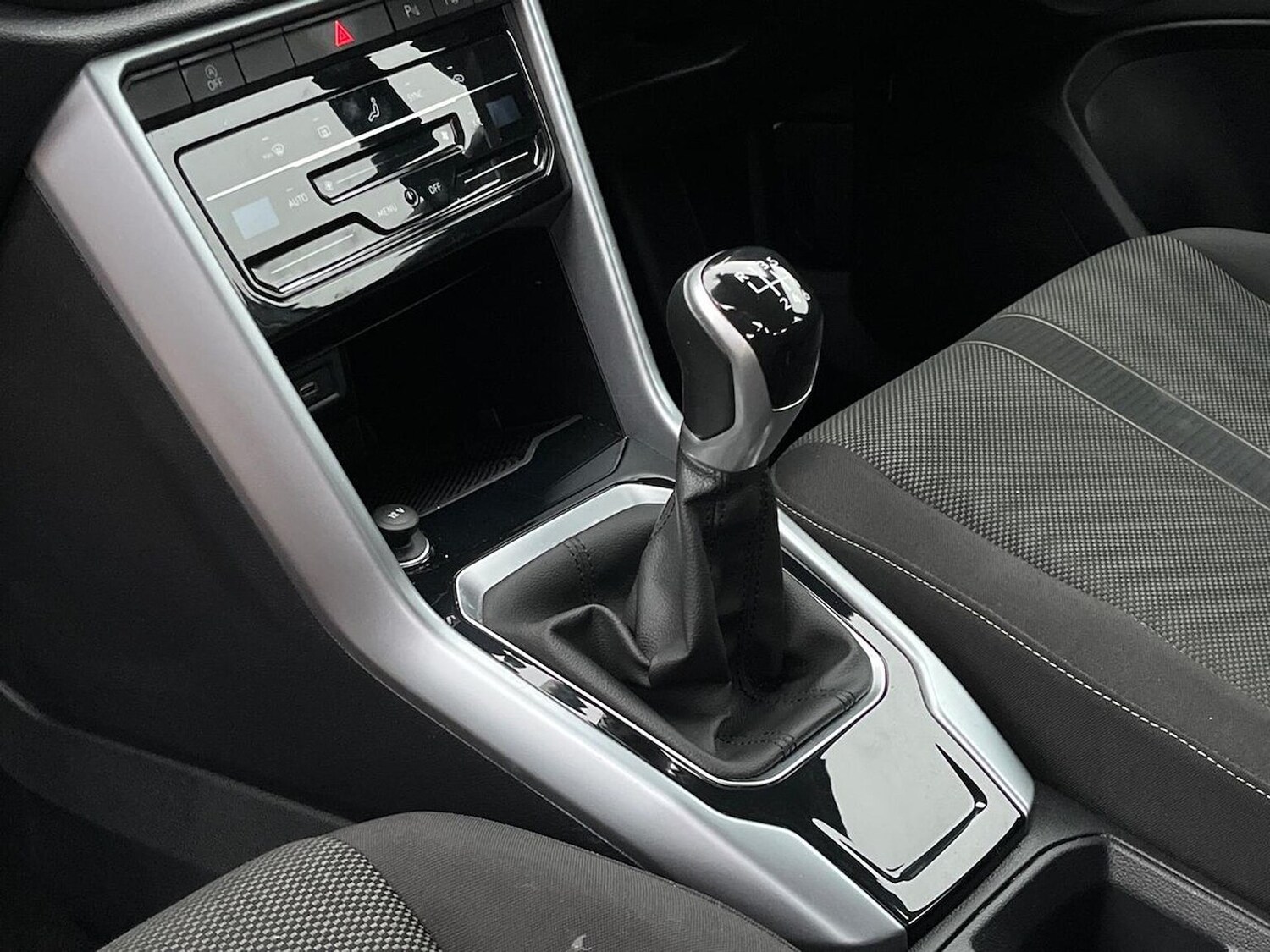 Used Volkswagen T-Roc 2023 for sale - 77488571: Photo 13