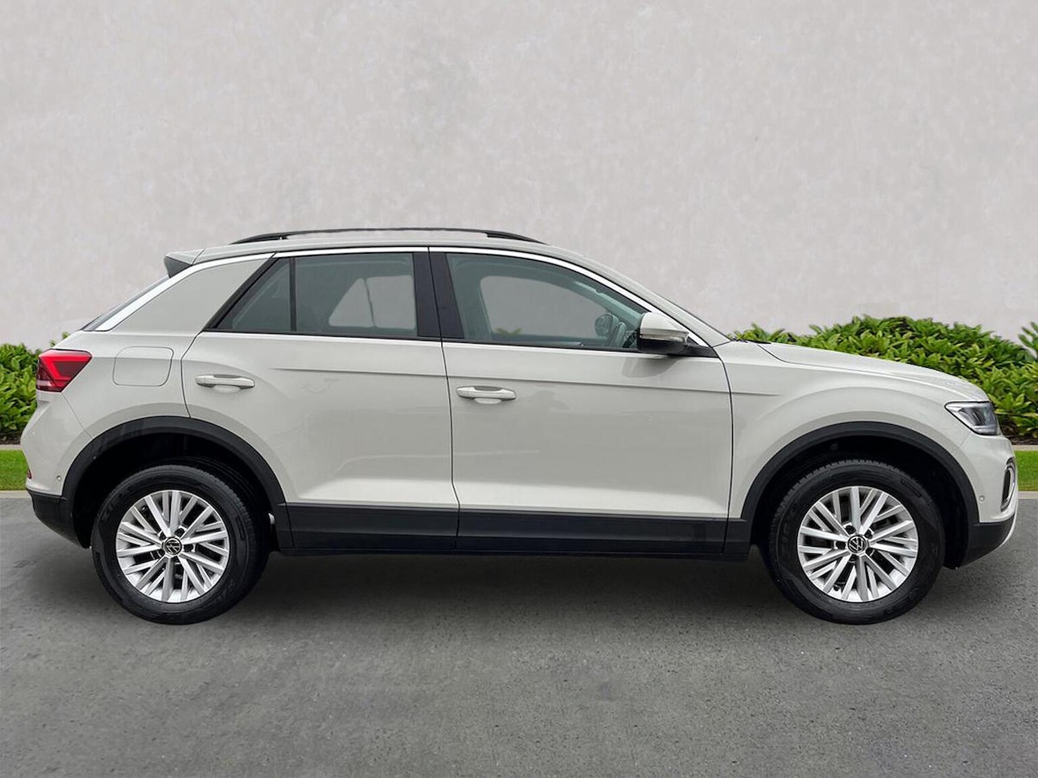 Used Volkswagen T-Roc 2023 for sale - 77488571: Photo 3