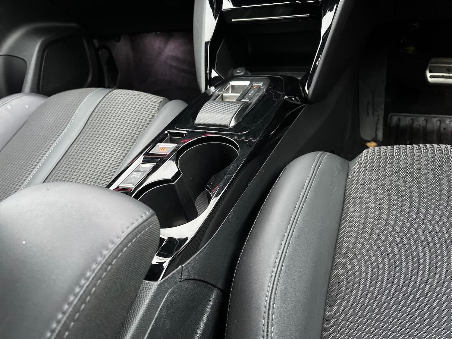 Used Peugeot 2008 2022 for sale - 76583262: Photo 14