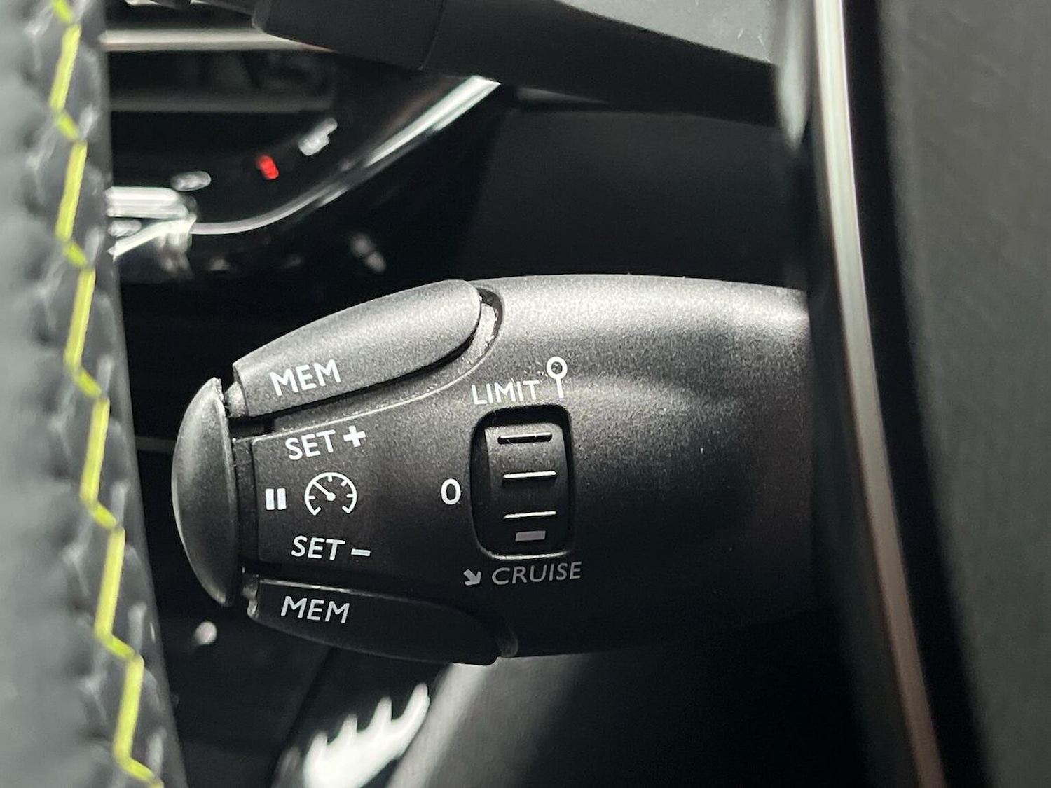 Used Peugeot 2008 2022 for sale - 76583262: Photo 31