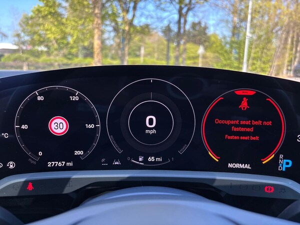 Used Porsche Taycan 2022 for sale - 75513108: Photo 10