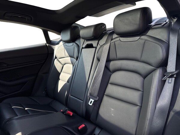 Used Porsche Taycan 2022 for sale - 75513108: Photo 16