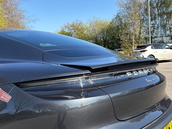 Used Porsche Taycan 2022 for sale - 75513108: Photo 30